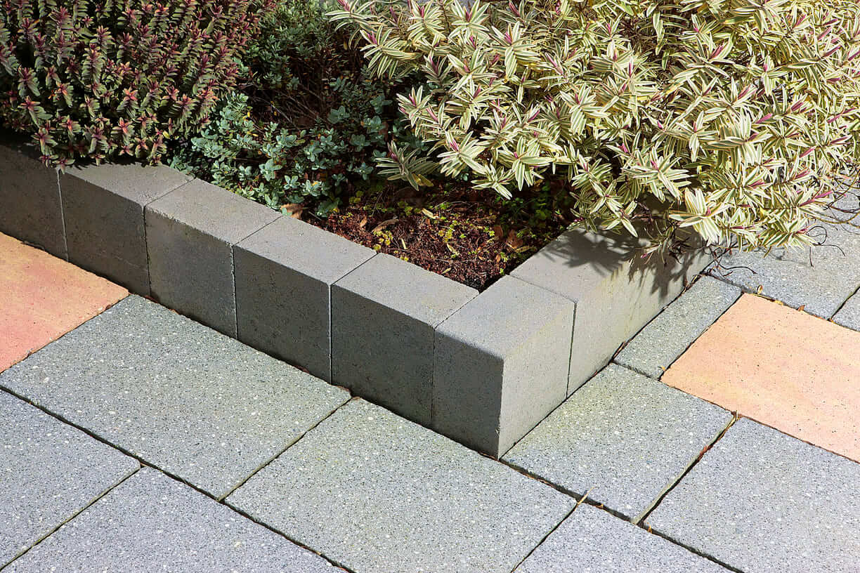 Lismore Kerb Stone Charcoal