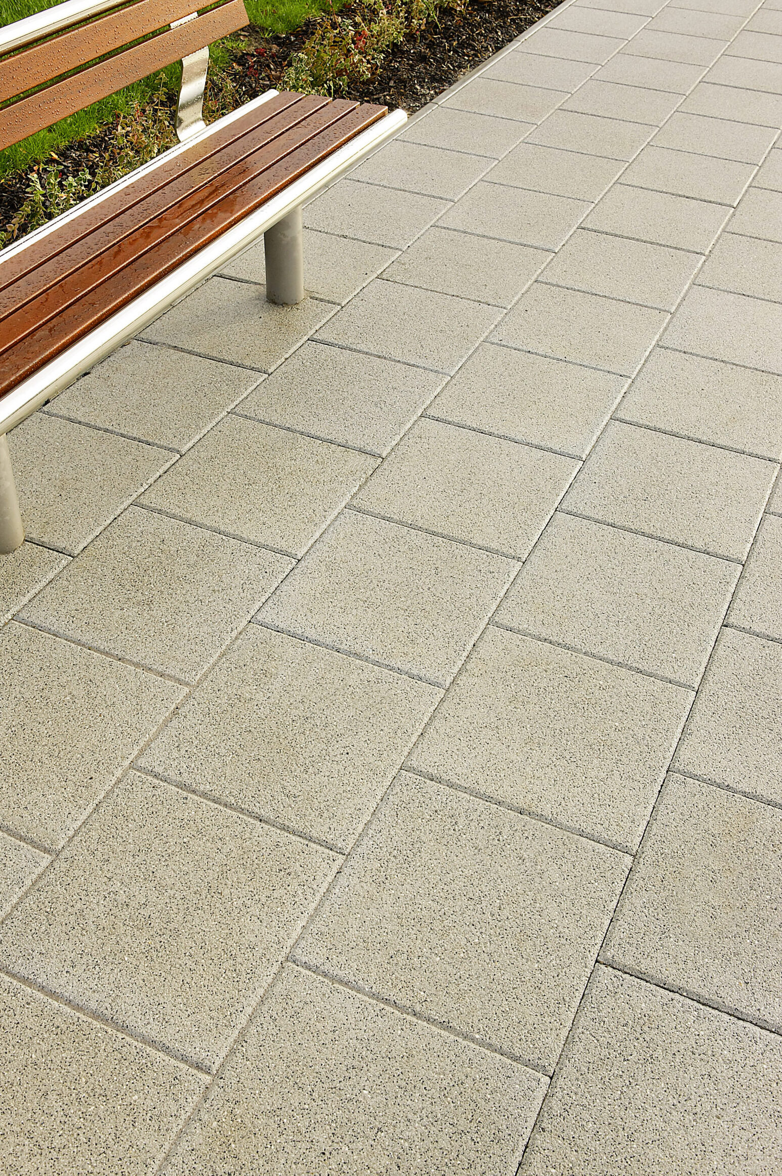 Newgrange_Silver_Granite_5