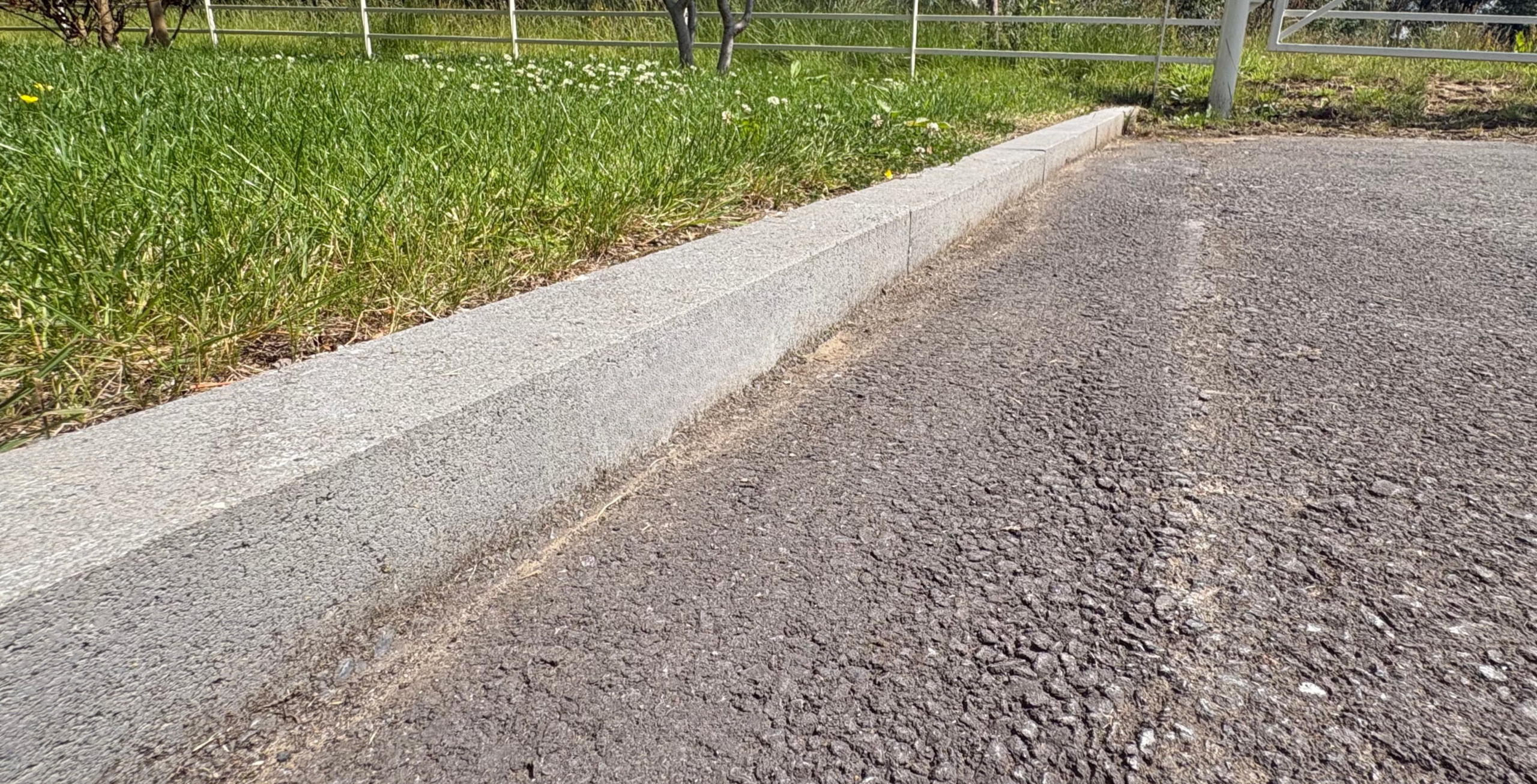 domestic kerbs for clean premises