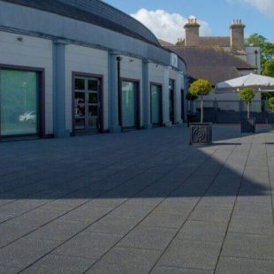 Johnstown-Estate-Spa-Entrance-Left-Side-Wide-angle